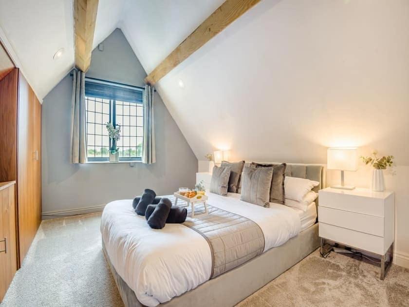 2 Bedroom Cosy Cottage With Hot Tub In Hambrook Close To Bristol City Centre Exterior foto